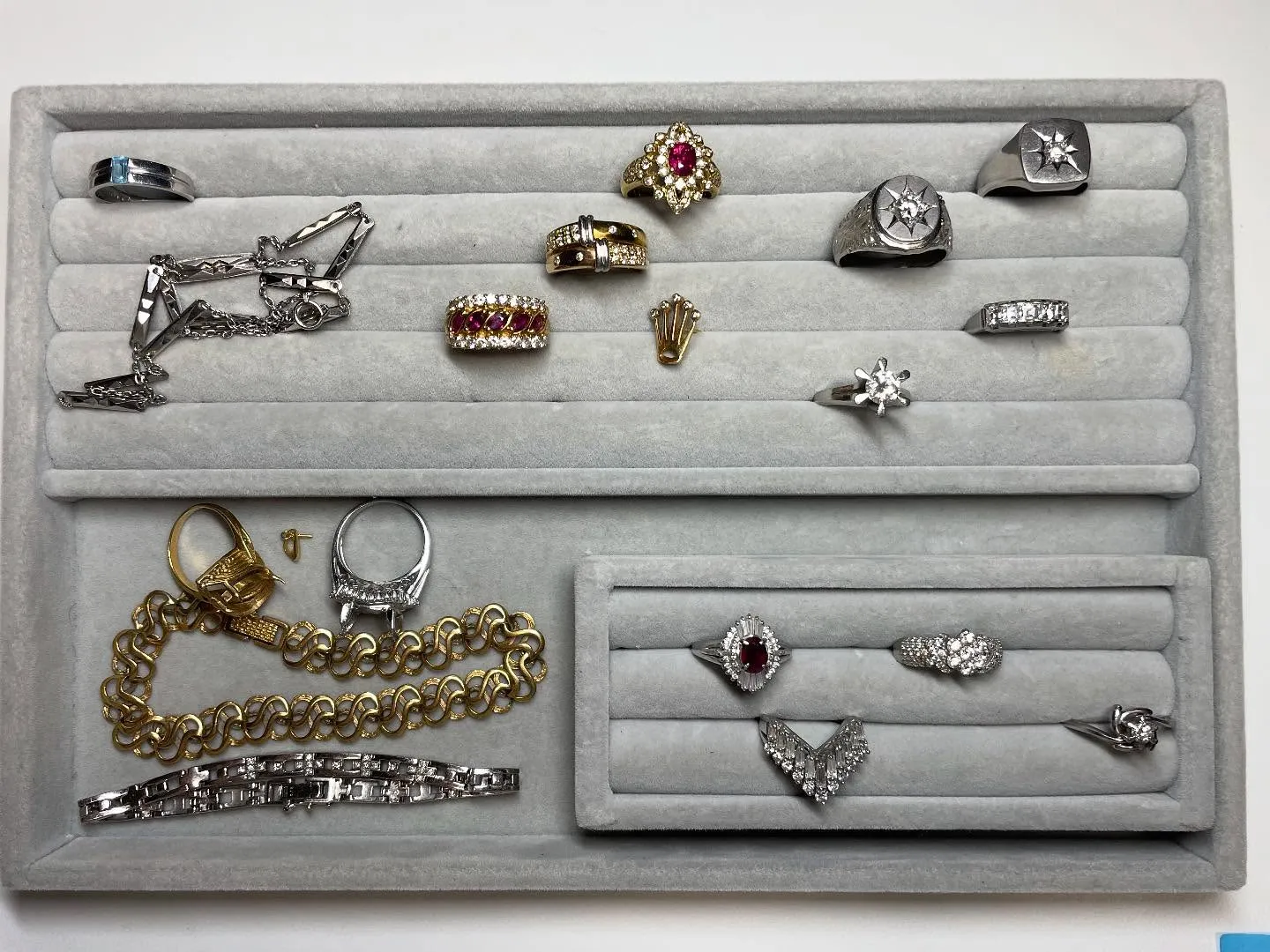 先週もたくさんの貴金属やアクセサリーをお持ち込みいただき💍💎...